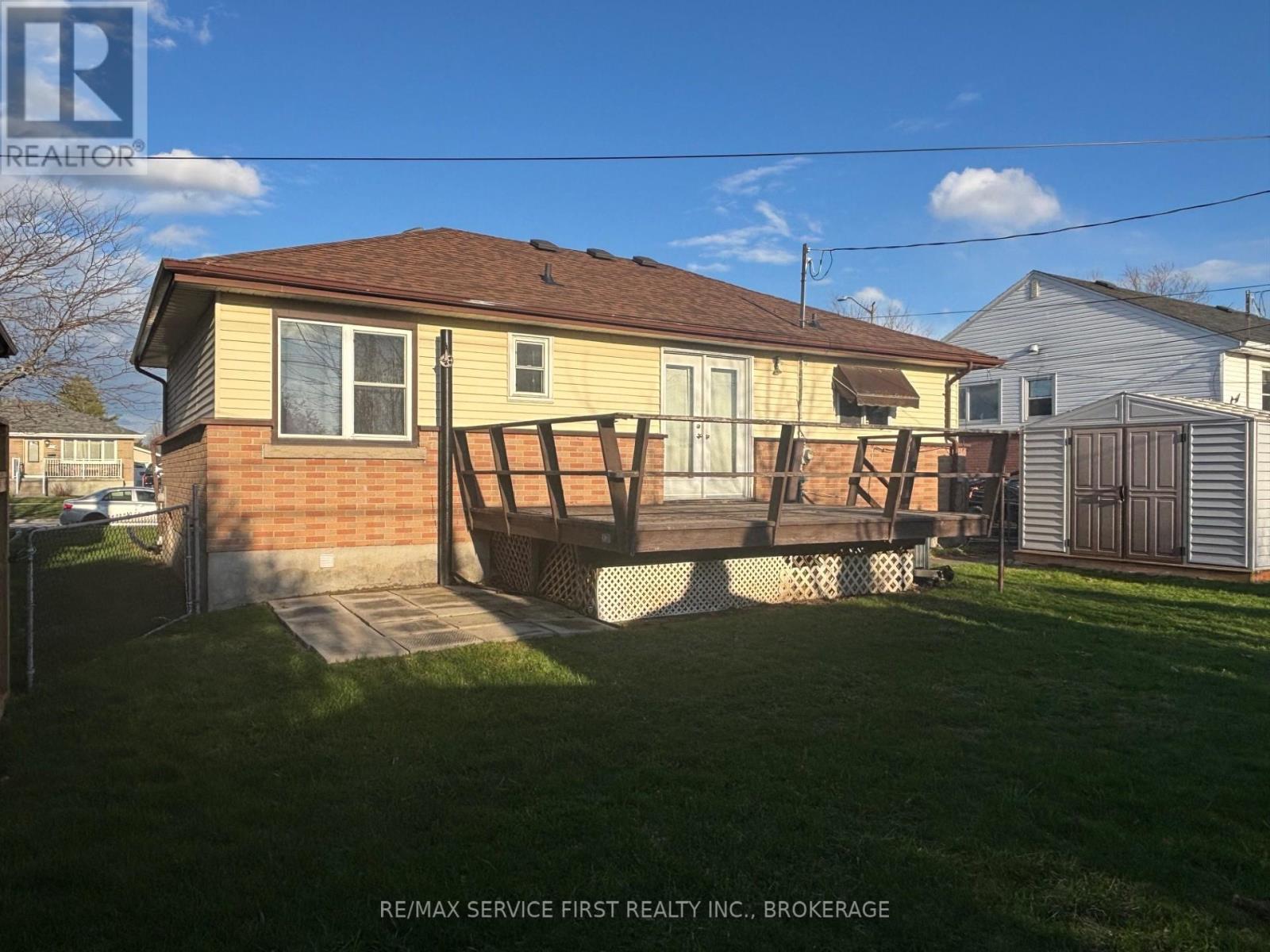 28 Brant Avenue, Kingston, Ontario  K7K 4V1 - Photo 3 - X12825354