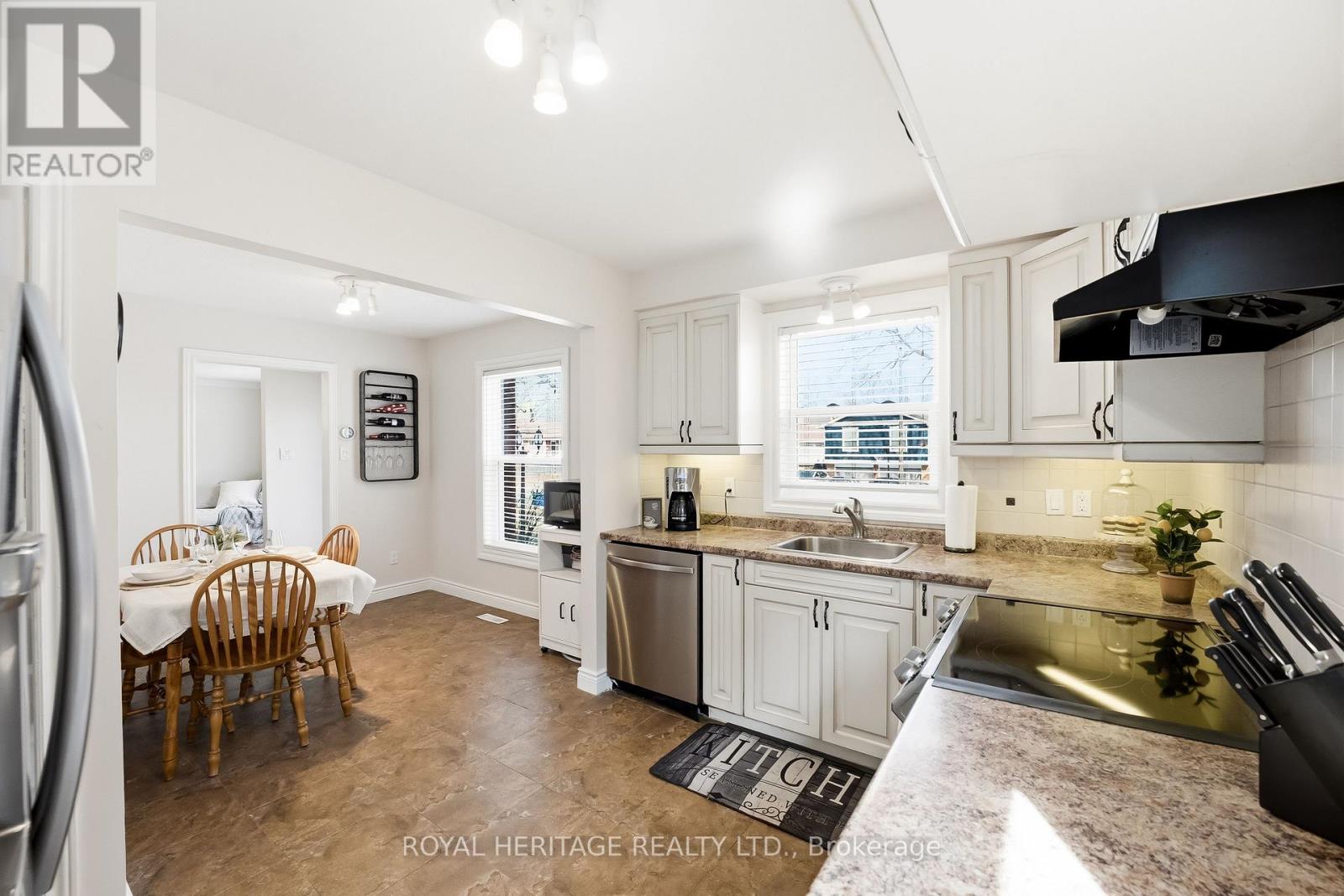 148 Guthrie Crescent, Whitby, Ontario  L1P 1A8 - Photo 15 - E13025072