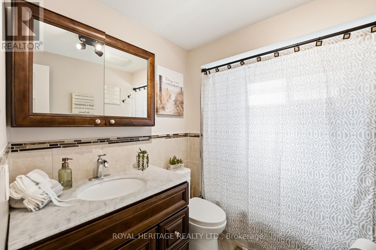 148 Guthrie Crescent, Whitby, Ontario  L1P 1A8 - Photo 24 - E13025072