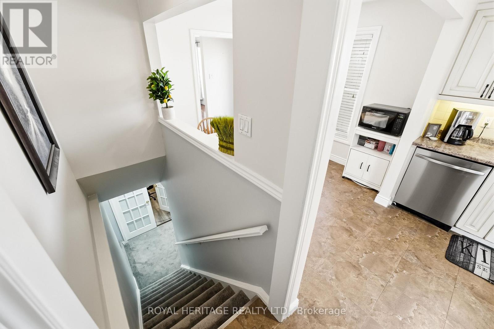 148 Guthrie Crescent, Whitby, Ontario  L1P 1A8 - Photo 25 - E13025072