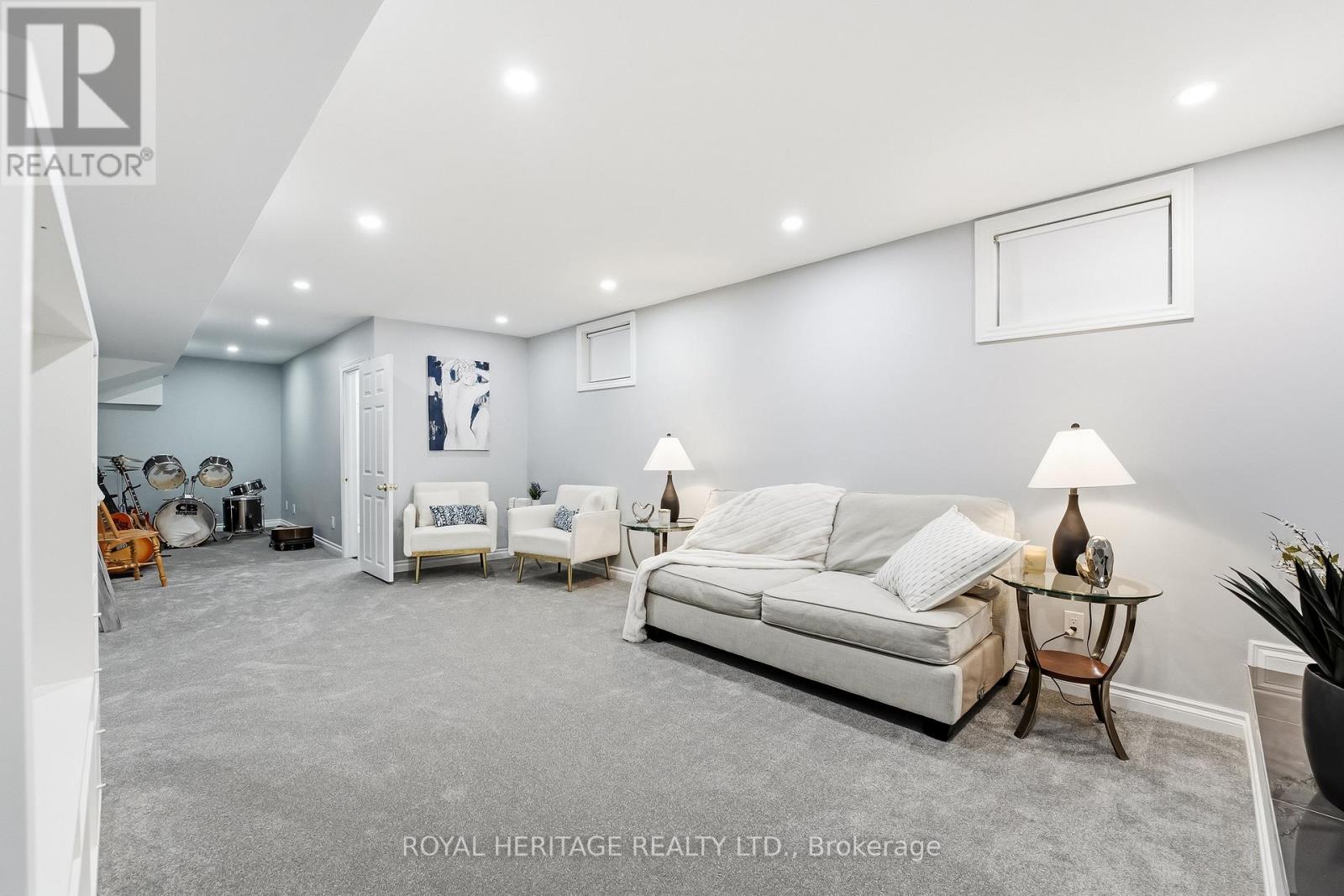 148 Guthrie Crescent, Whitby, Ontario  L1P 1A8 - Photo 32 - E13025072