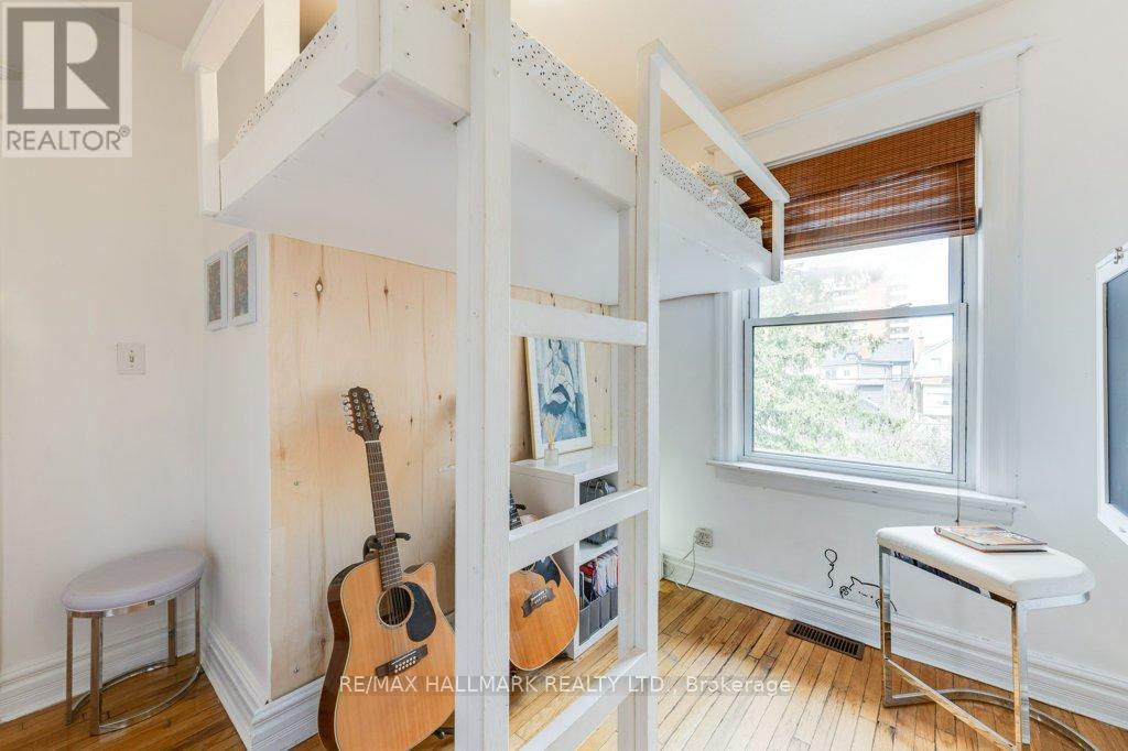 813 Carlaw Avenue, Toronto, Ontario  M4K 3L1 - Photo 22 - E13025132