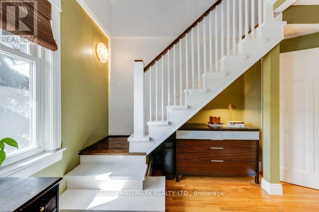 813 Carlaw Avenue, Toronto, Ontario  M4K 3L1 - Photo 28 - E13025132