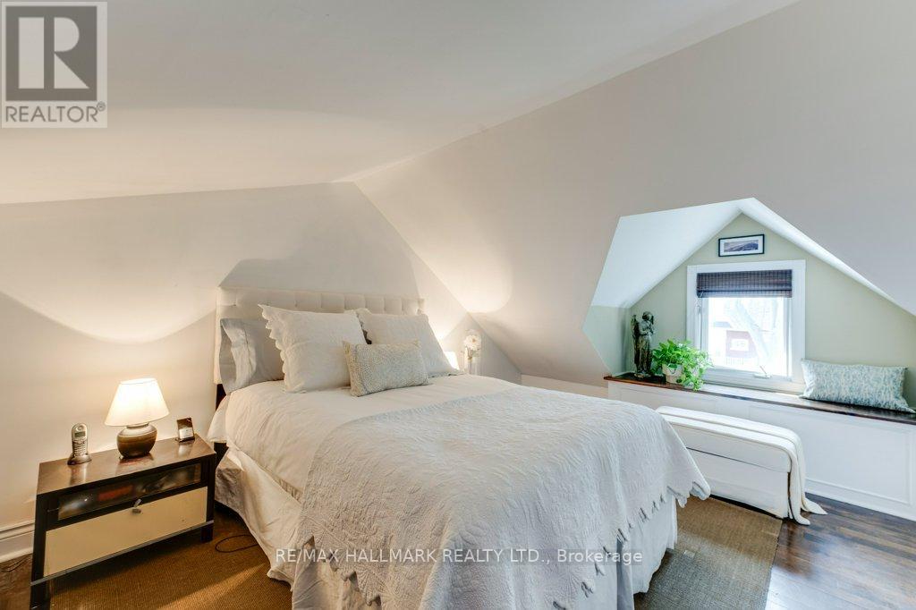 813 Carlaw Avenue, Toronto, Ontario  M4K 3L1 - Photo 29 - E13025132