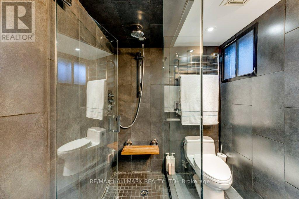 813 Carlaw Avenue, Toronto, Ontario  M4K 3L1 - Photo 36 - E13025132