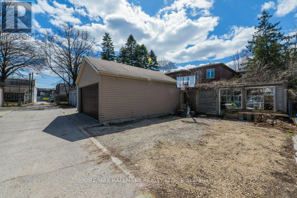 813 Carlaw Avenue, Toronto, Ontario  M4K 3L1 - Photo 47 - E13025132