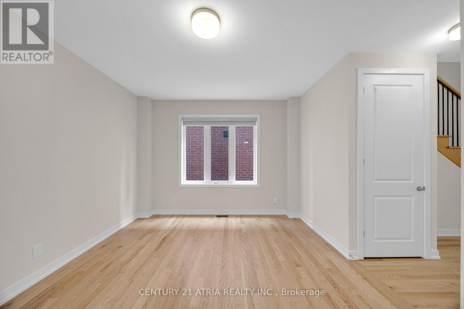 1838 Narcissus Gardens, Pickering, Ontario  L1X 0K6 - Photo 5 - E13025276