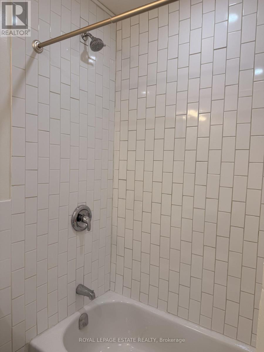 Rear - 67 Wayland Avenue, Toronto, Ontario  M4E 3C8 - Photo 16 - E13025290