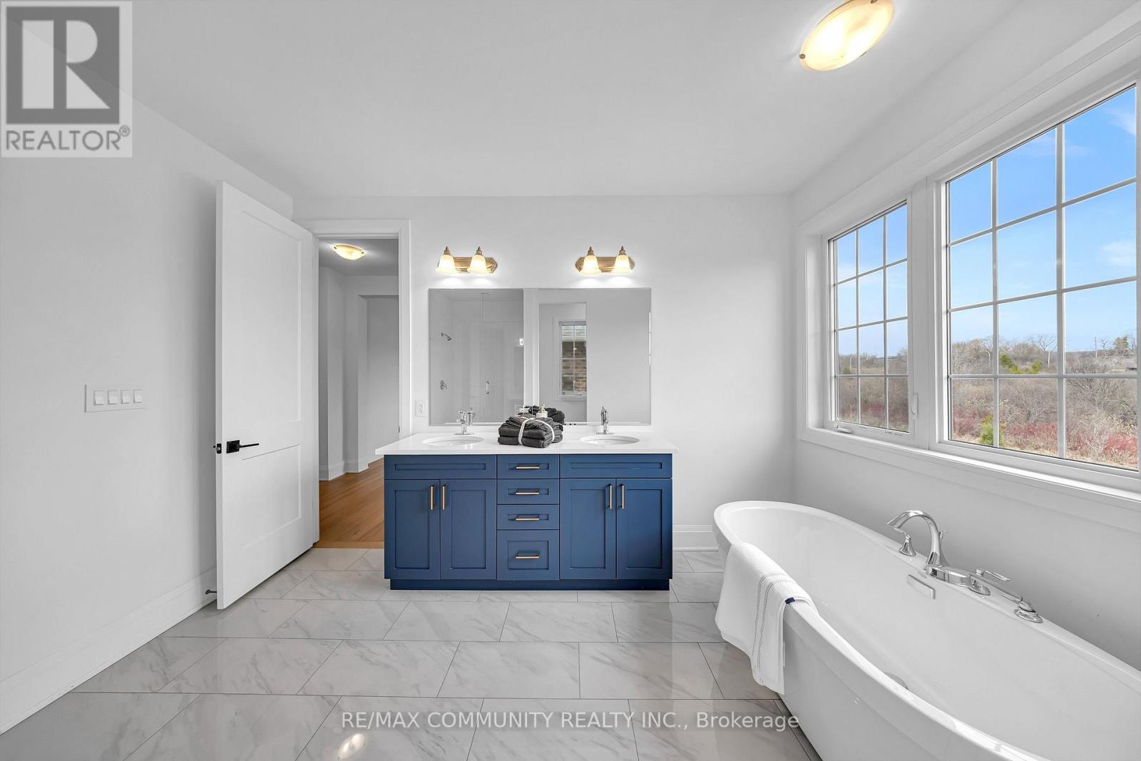 1567 Scarlett Trail E, Pickering, Ontario  L1V 2P8 - Photo 35 - E13025410