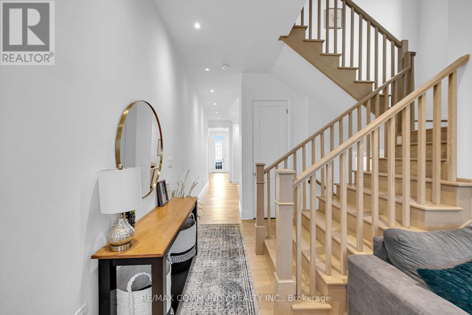 1567 Scarlett Trail E, Pickering, Ontario  L1V 2P8 - Photo 4 - E13025410