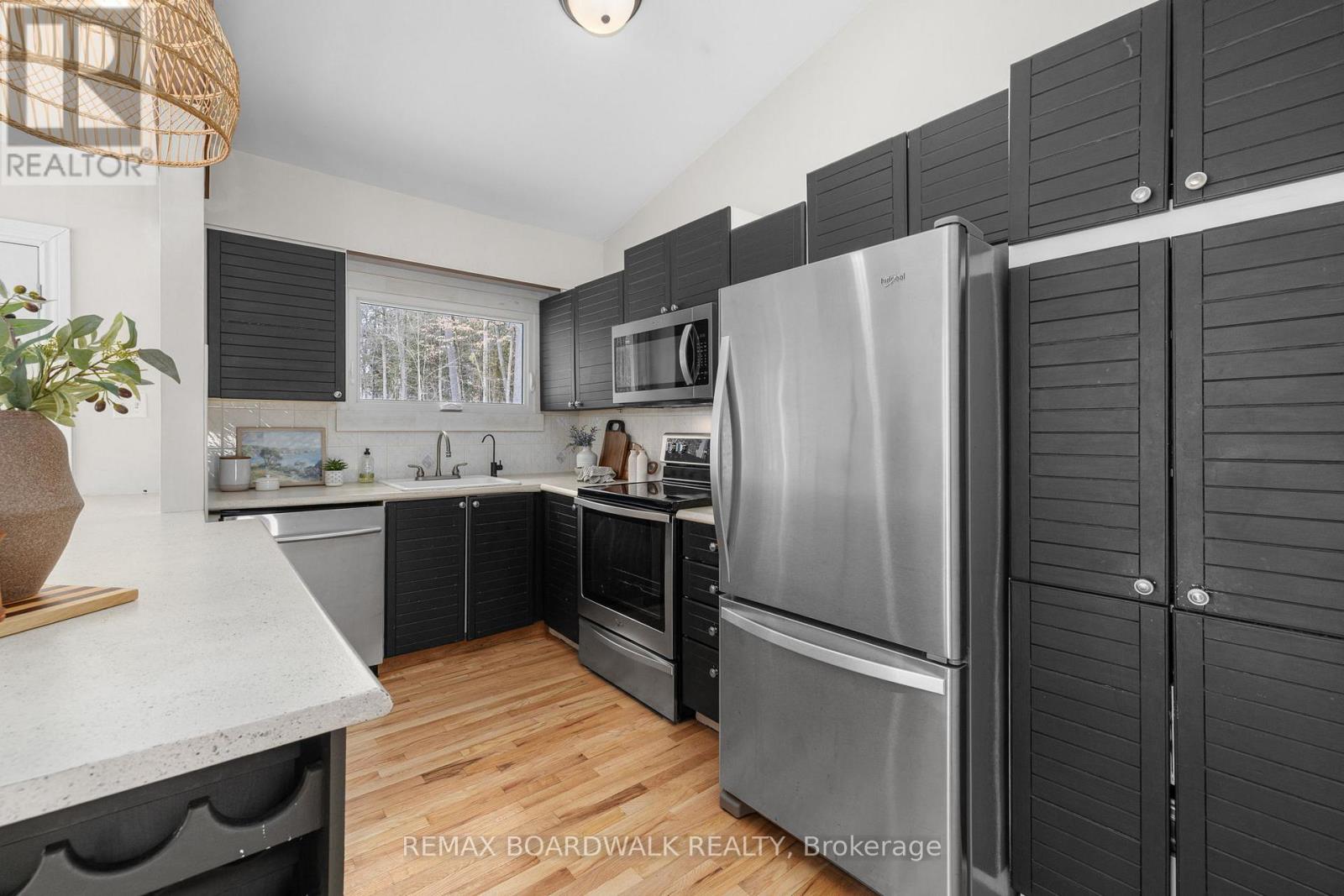 9 Skebo Lane, Horton, Ontario  K7V 3Z8 - Photo 12 - X12954598