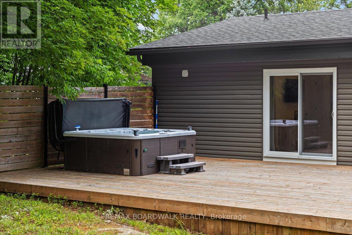 9 Skebo Lane, Horton, Ontario  K7V 3Z8 - Photo 38 - X12954598