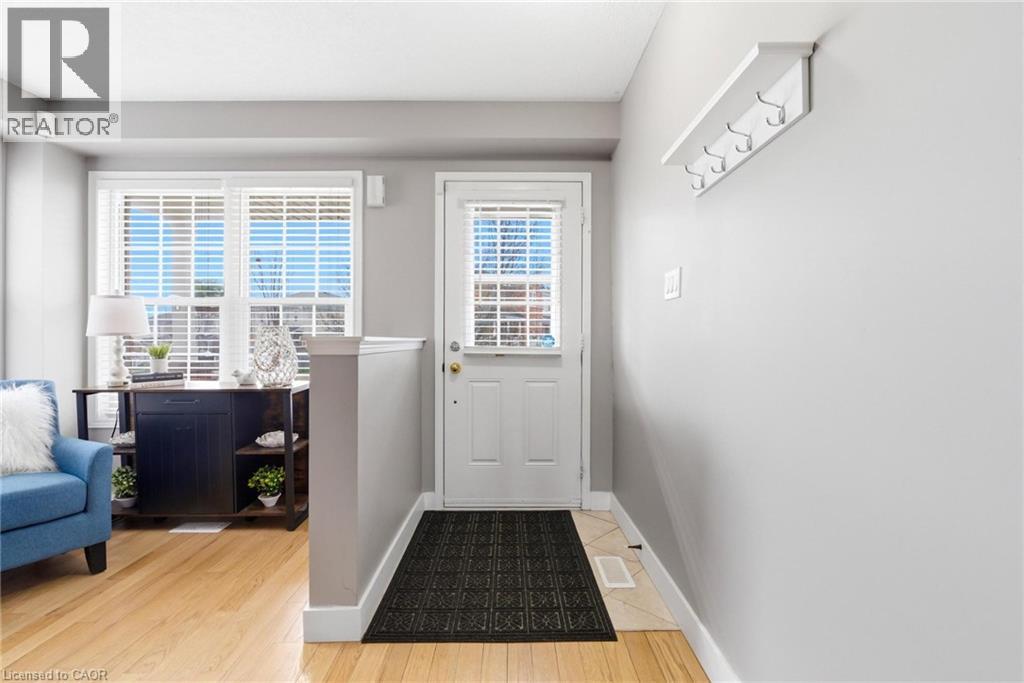 65 Bloomington Drive, Cambridge, Ontario  N1P 1J5 - Photo 5 - 40822126