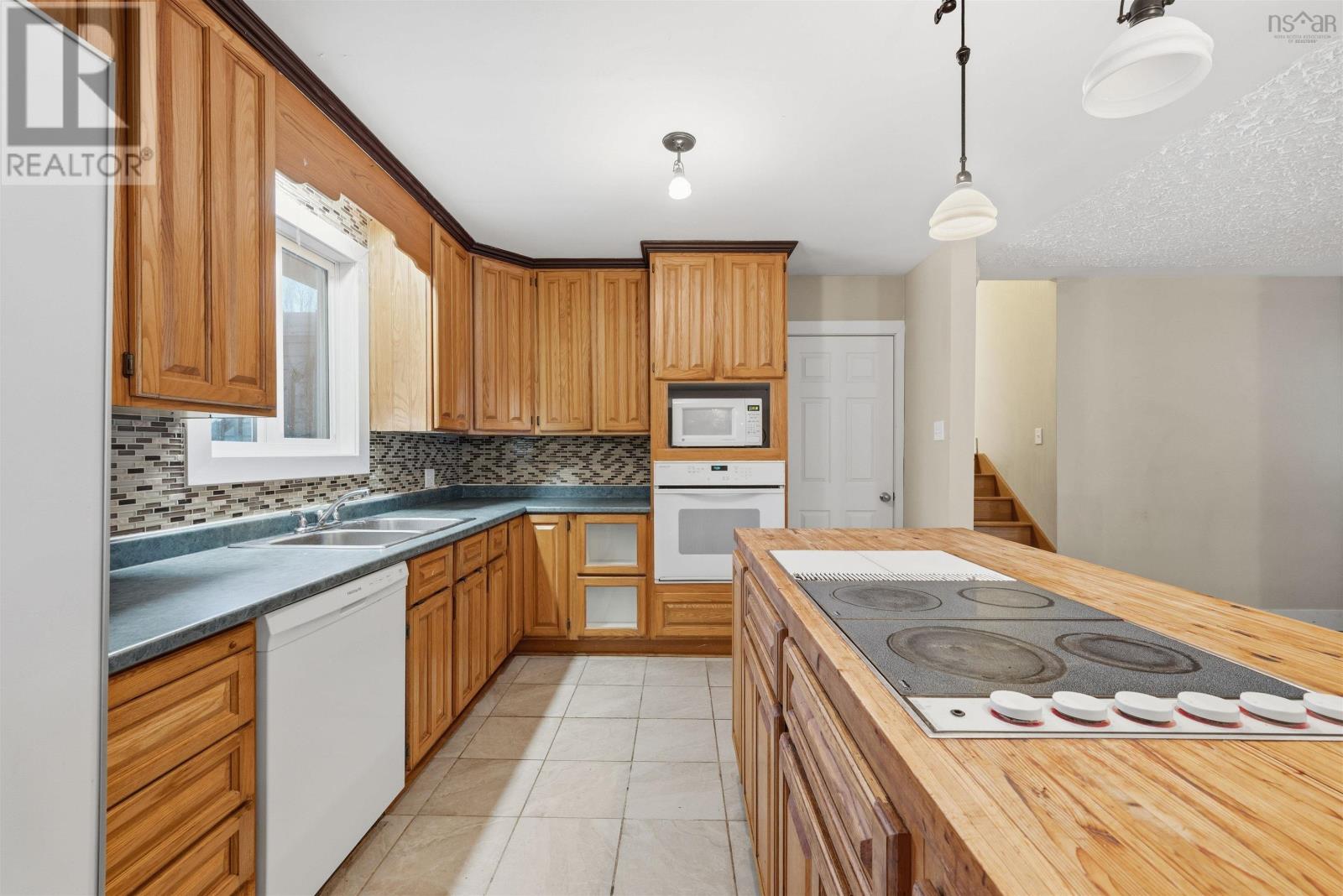 27 Grove Avenue, Beaver Bank, Nova Scotia  B4G 1B7 - Photo 12 - 202600268