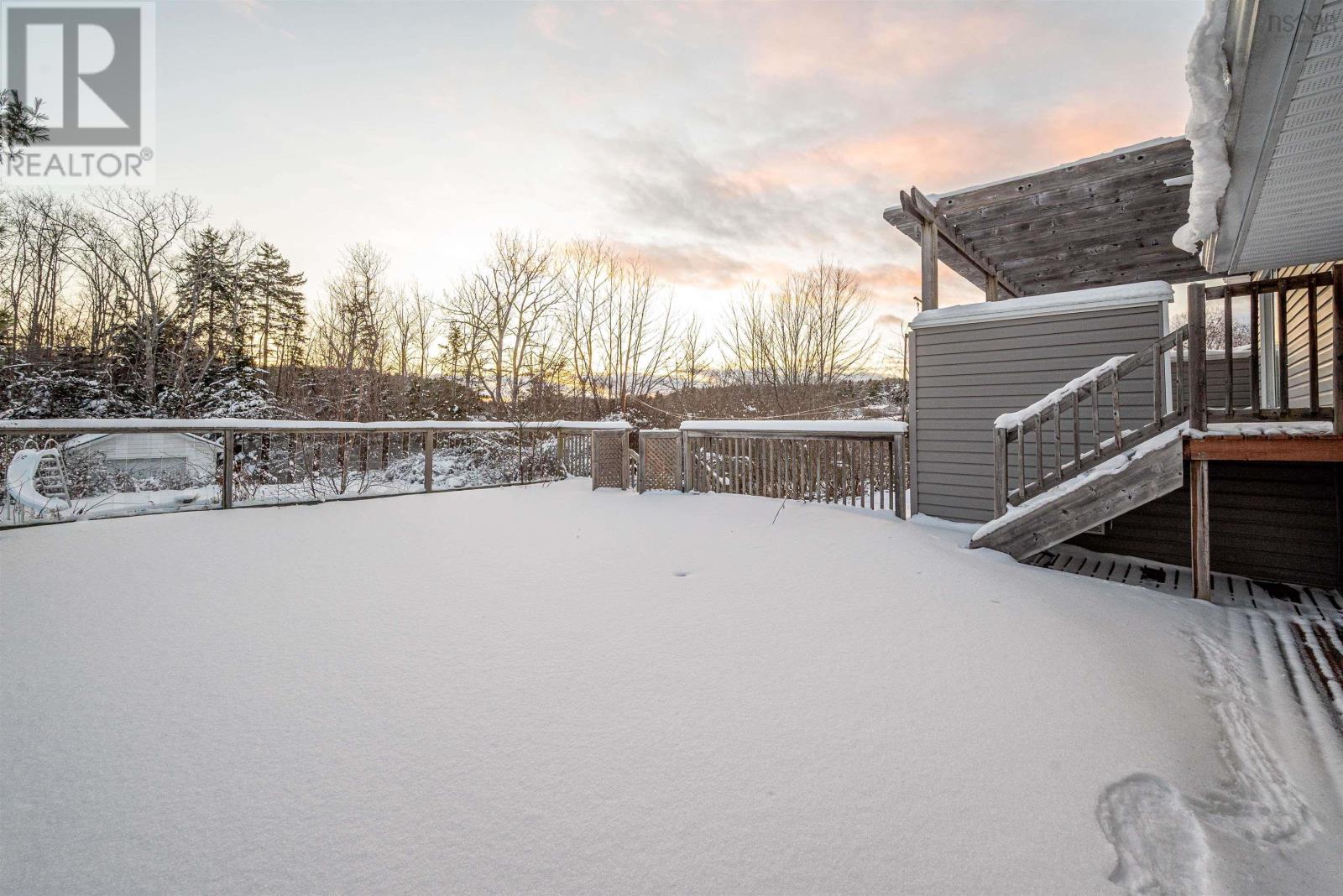 27 Grove Avenue, Beaver Bank, Nova Scotia  B4G 1B7 - Photo 37 - 202600268