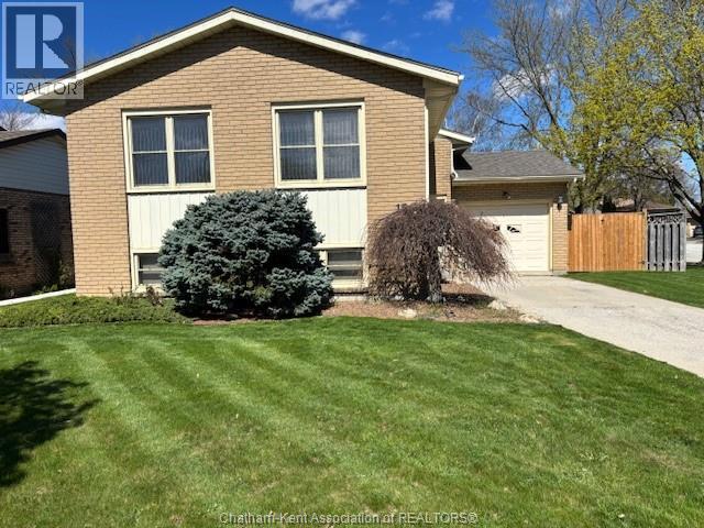 15 Monarch Drive, Chatham, Ontario  N7L 5G6 - Photo 1 - 26005056