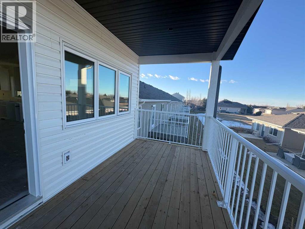 425 Meadowlark Way, Vulcan, Alberta  T0L 2B0 - Photo 2 - A2256909