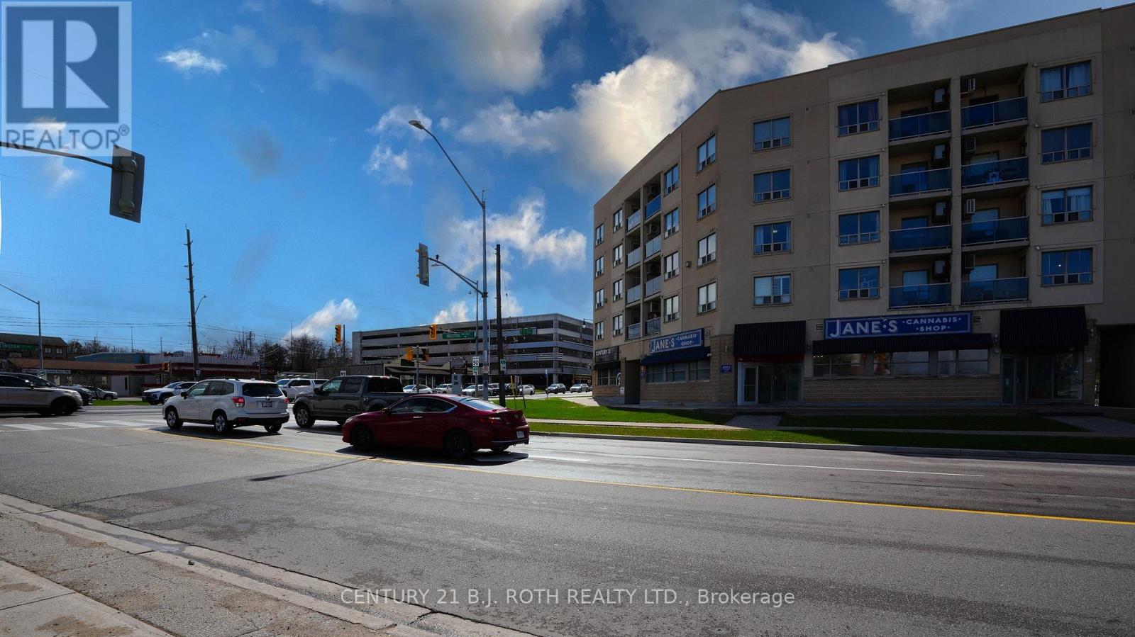 411 - 160 Wellington Street E, Aurora, Ontario  L4G 1J3 - Photo 2 - N13025298