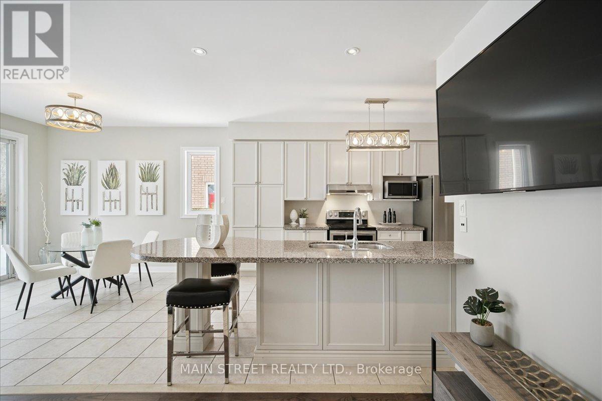 38 Carriage House Court, Richmond Hill, Ontario  L4E 4V3 - Photo 11 - N13025316