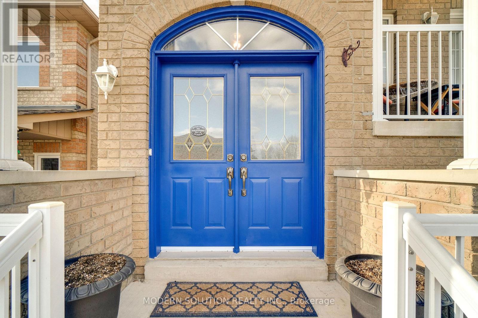 119 Blackthorn Drive, Vaughan, Ontario  L6A 3N2 - Photo 3 - N13025418