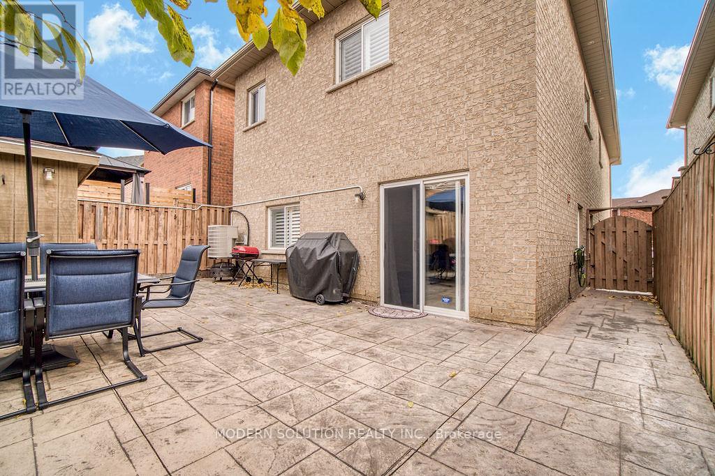 119 Blackthorn Drive, Vaughan, Ontario  L6A 3N2 - Photo 43 - N13025418