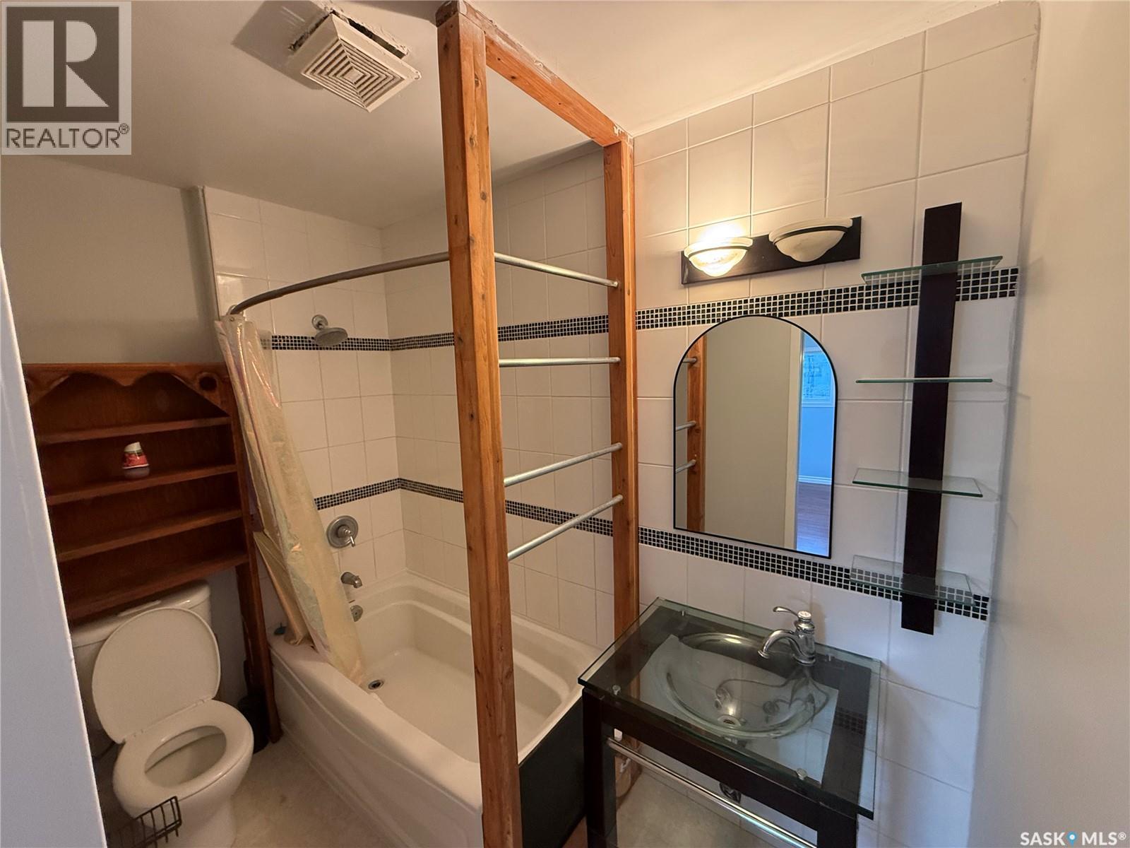 992 Terry Street, Cochin, Saskatchewan  S0M 0L0 - Photo 18 - SK016153