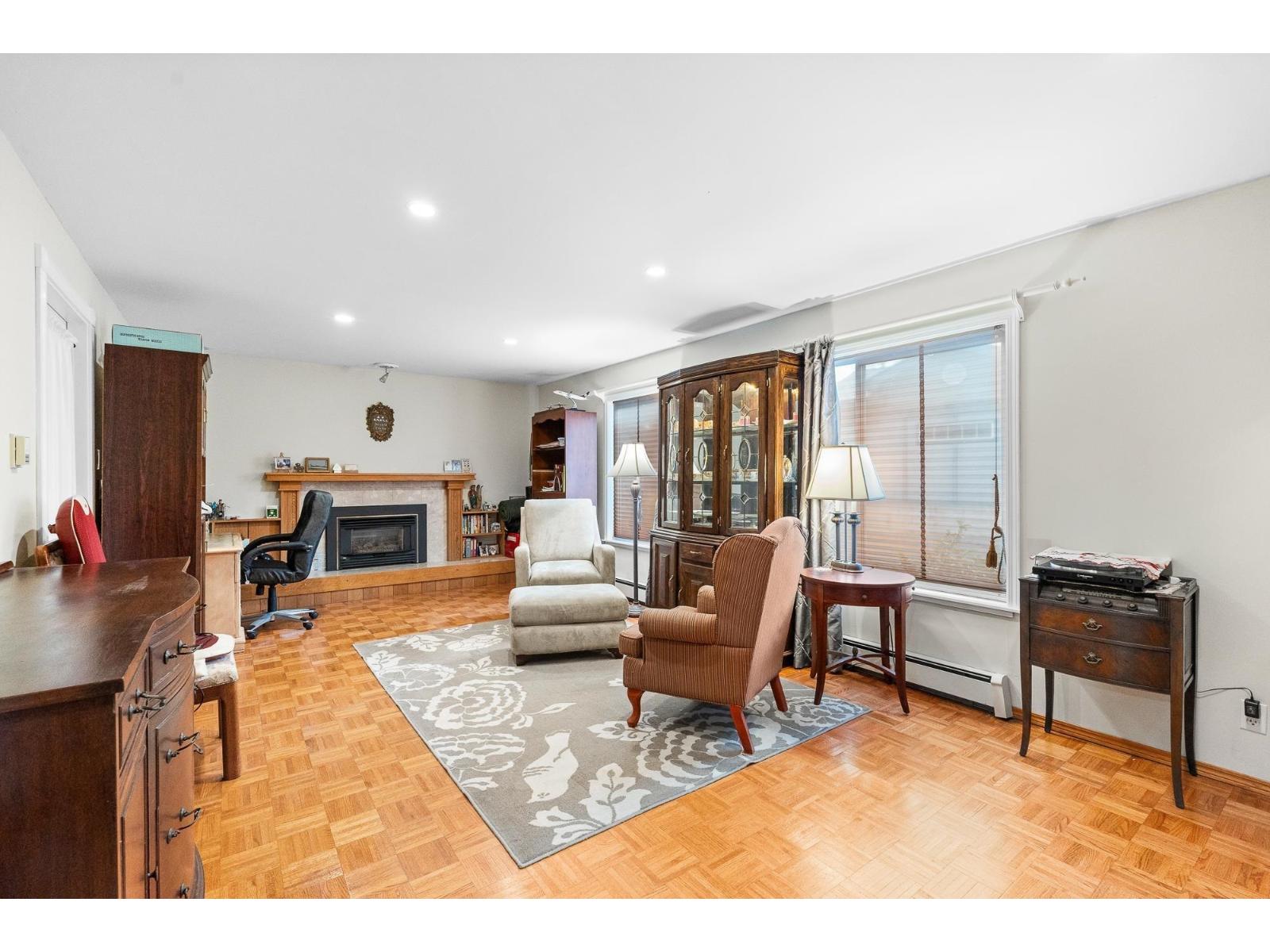 8097 198a Street, Langley, British Columbia  V2Y 1Y3 - Photo 5 - R3113134