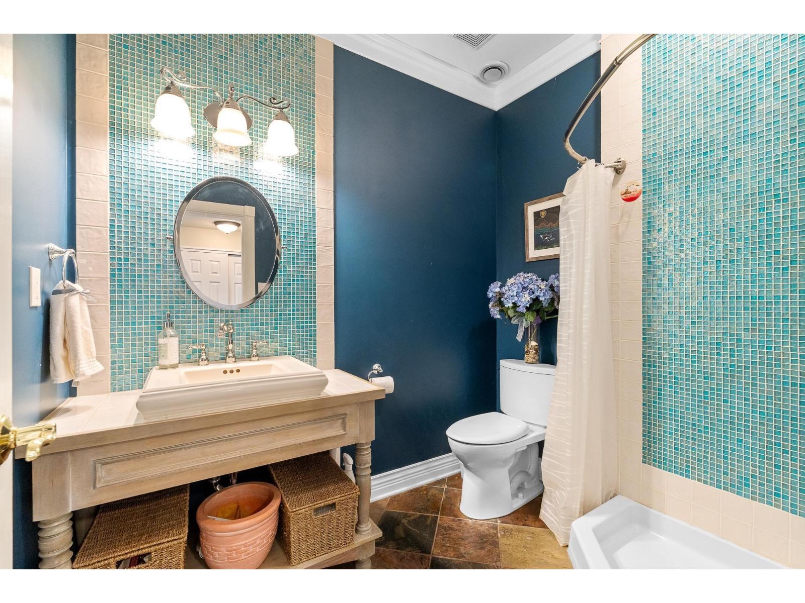 8097 198a Street, Langley, British Columbia  V2Y 1Y3 - Photo 13 - R3113134