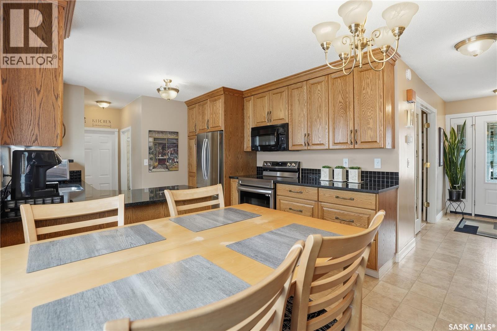 4336 Queen Street, Regina, Saskatchewan  S4S 5V9 - Photo 10 - SK033494