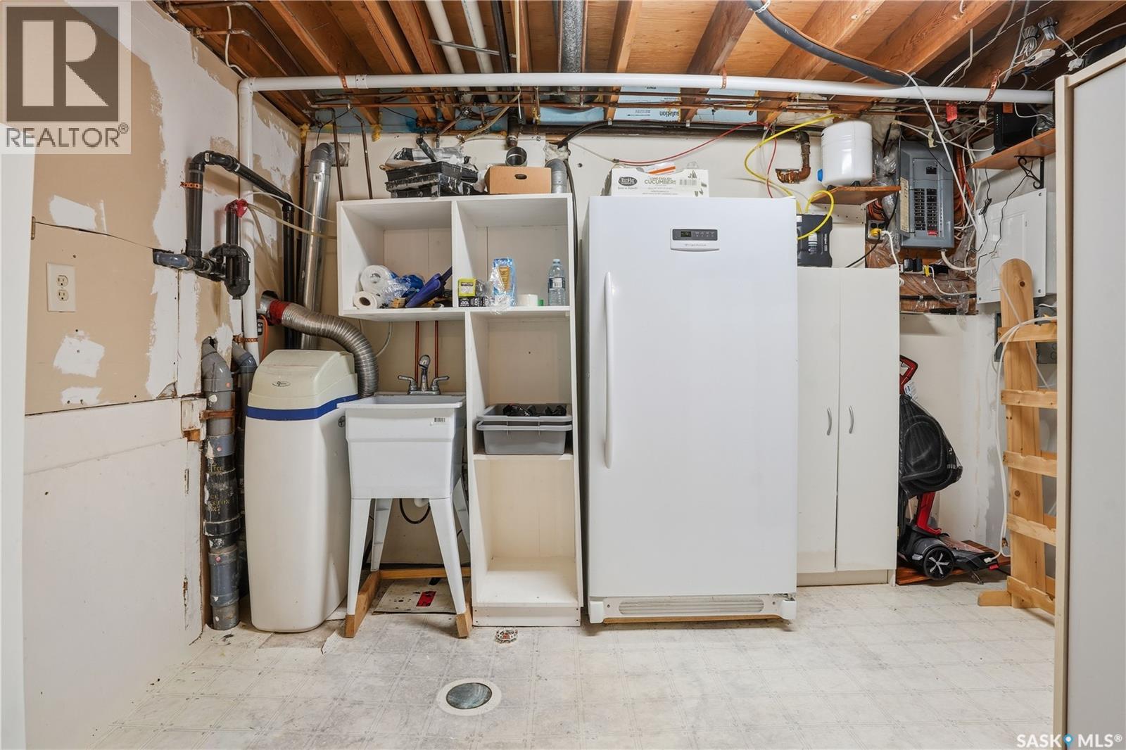 4336 Queen Street, Regina, Saskatchewan  S4S 5V9 - Photo 38 - SK033494