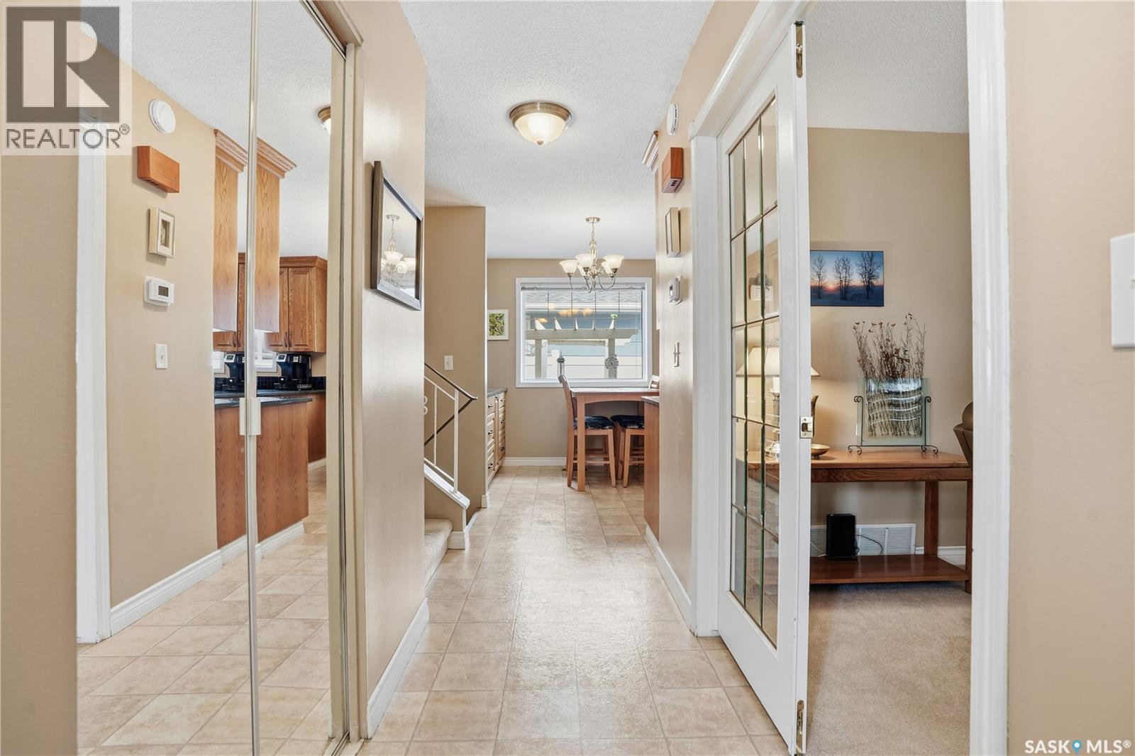 4336 Queen Street, Regina, Saskatchewan  S4S 5V9 - Photo 4 - SK033494