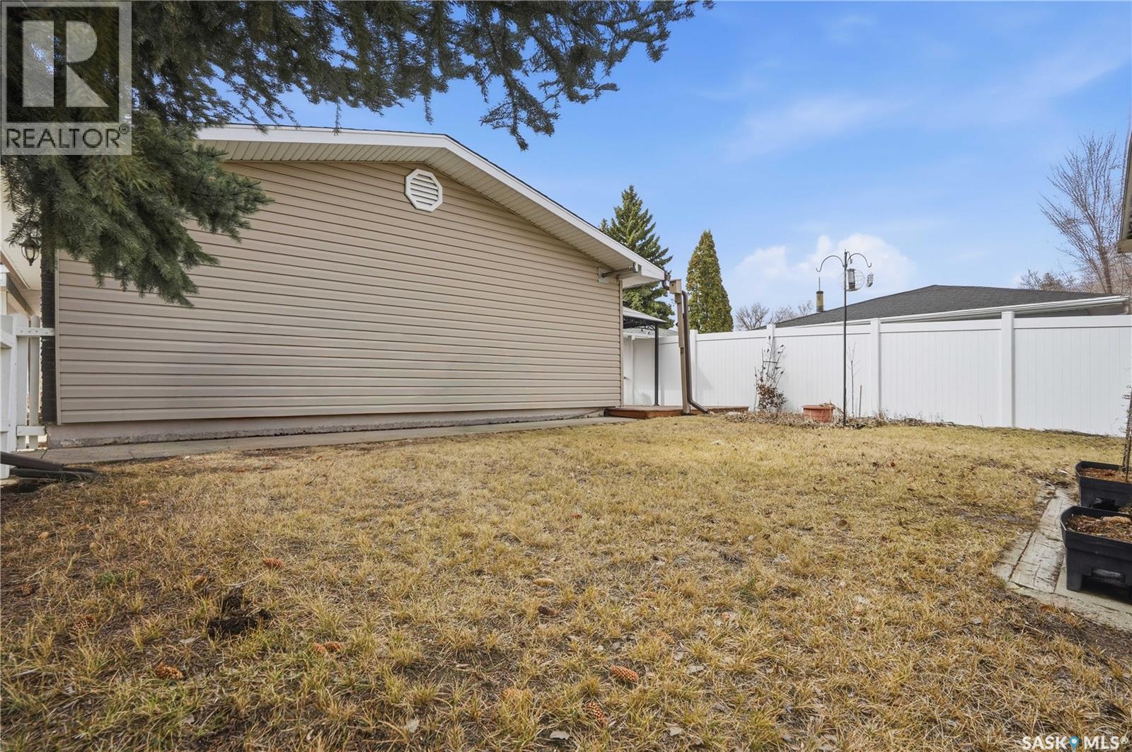 4336 Queen Street, Regina, Saskatchewan  S4S 5V9 - Photo 44 - SK033494