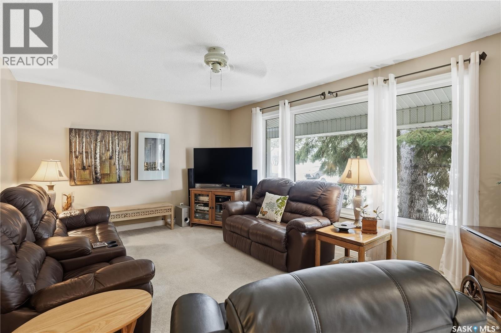 4336 Queen Street, Regina, Saskatchewan  S4S 5V9 - Photo 6 - SK033494