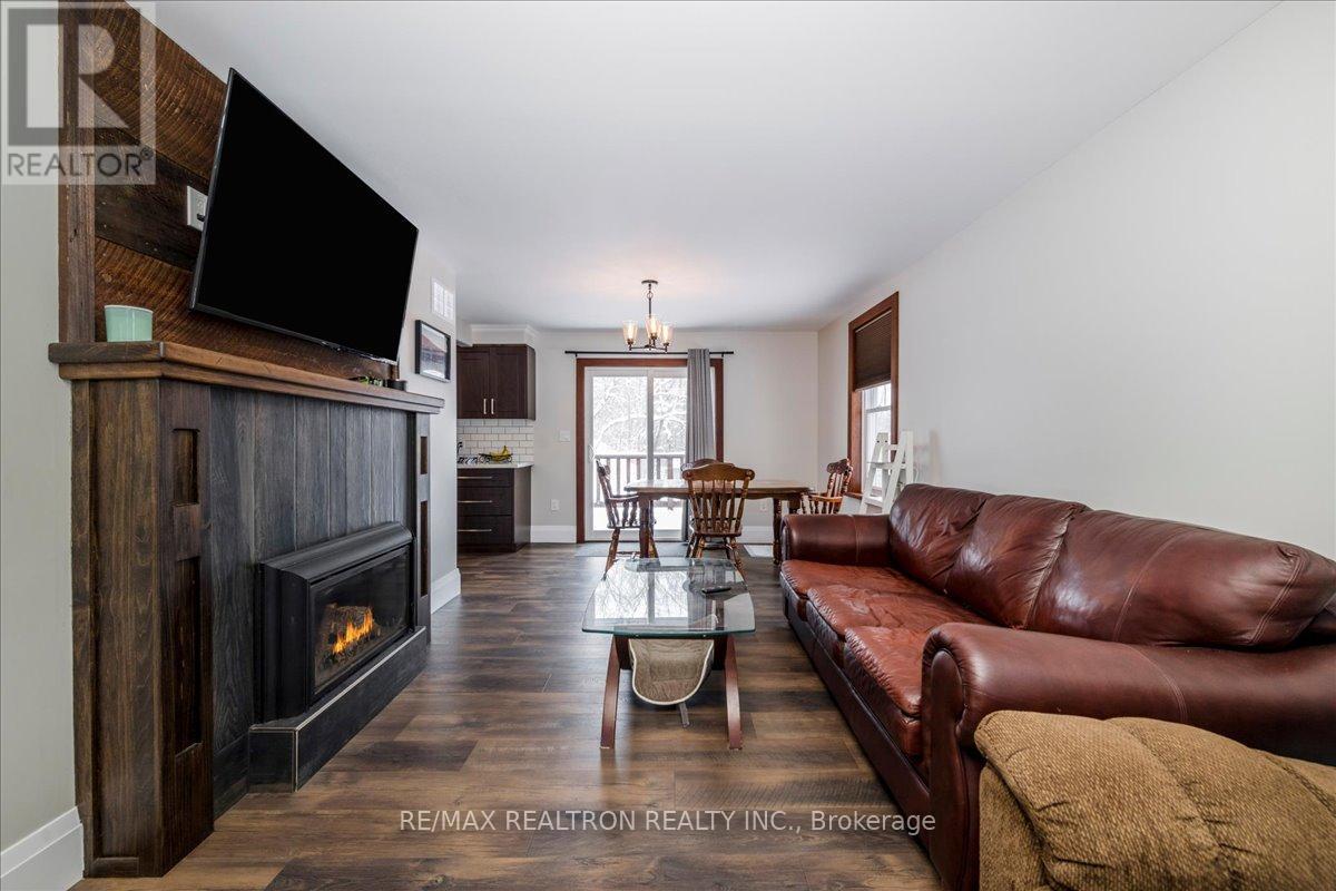 685 7 Line S, Oro-Medonte, Ontario  L0L 0A7 - Photo 6 - S13025182