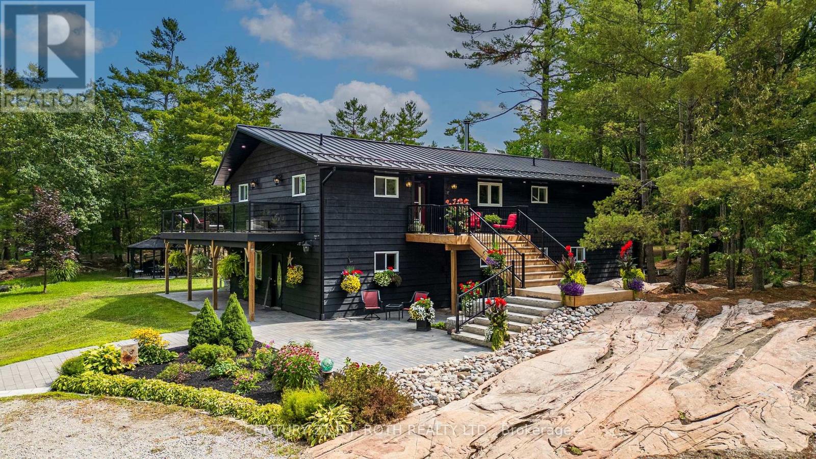 3193 MUSKOKA STREET, Severn, Ontario