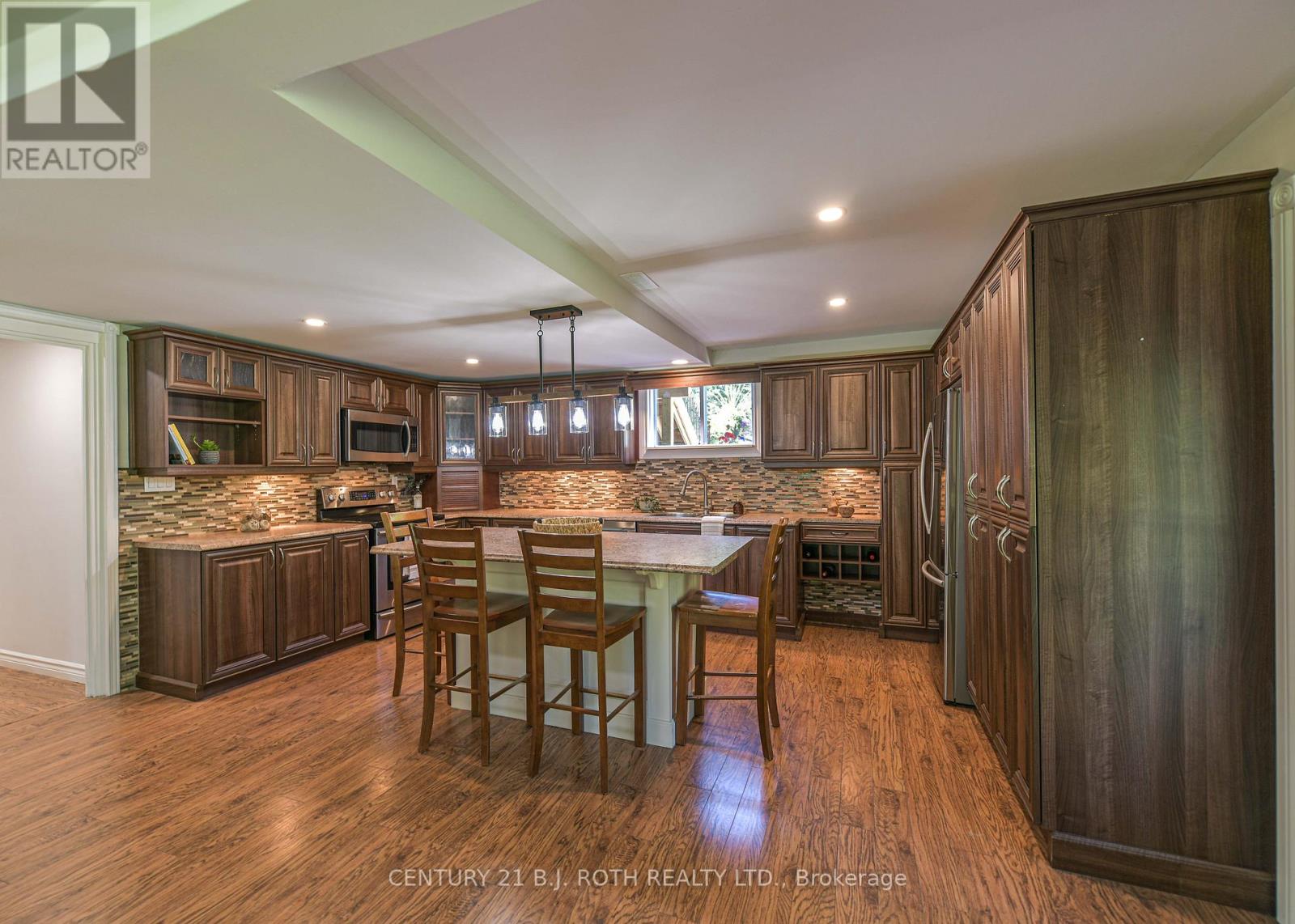 3193 Muskoka Street, Severn, Ontario  L0K 2B0 - Photo 28 - S13025236