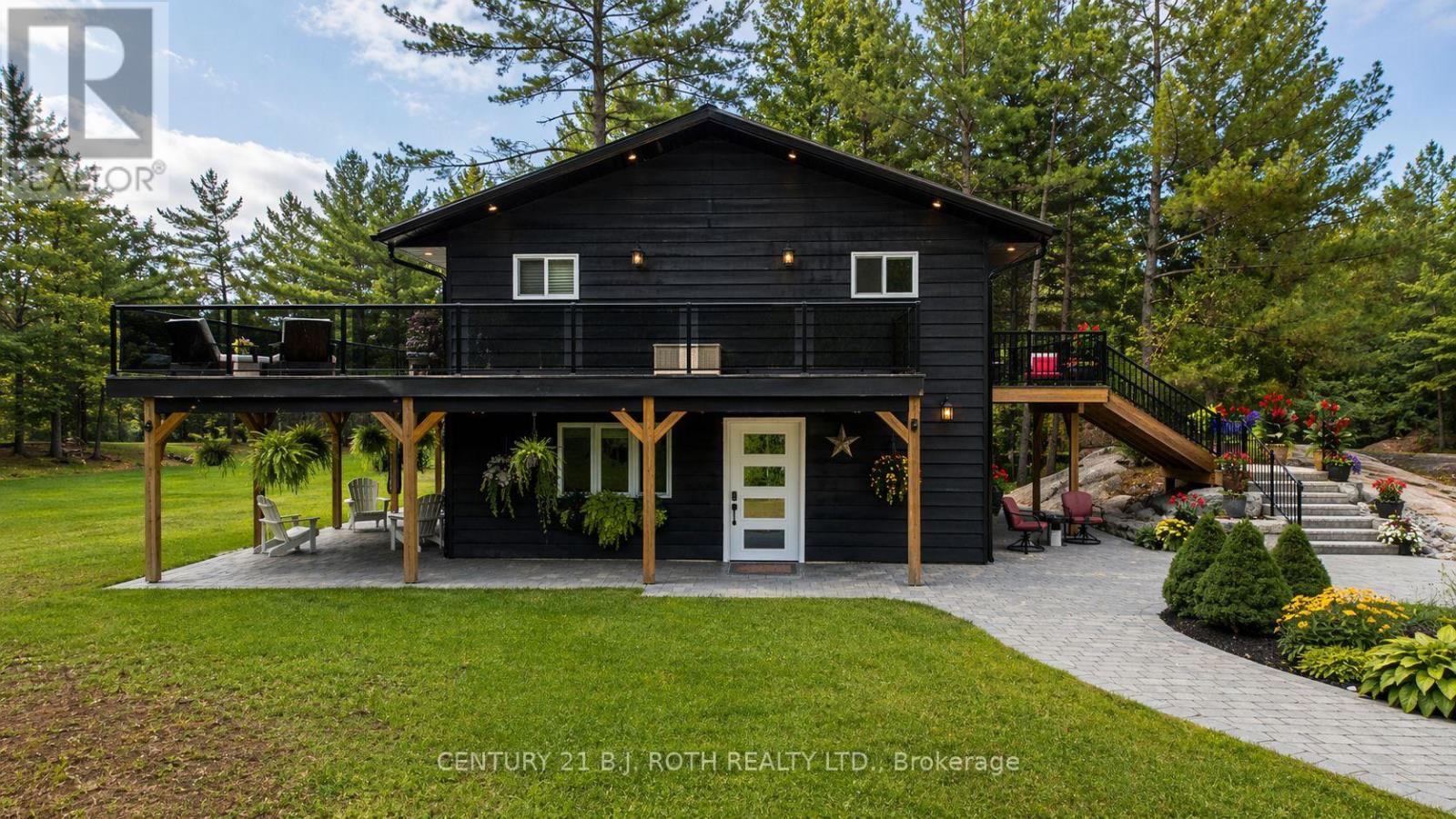 3193 Muskoka Street, Severn, Ontario  L0K 2B0 - Photo 3 - S13025236