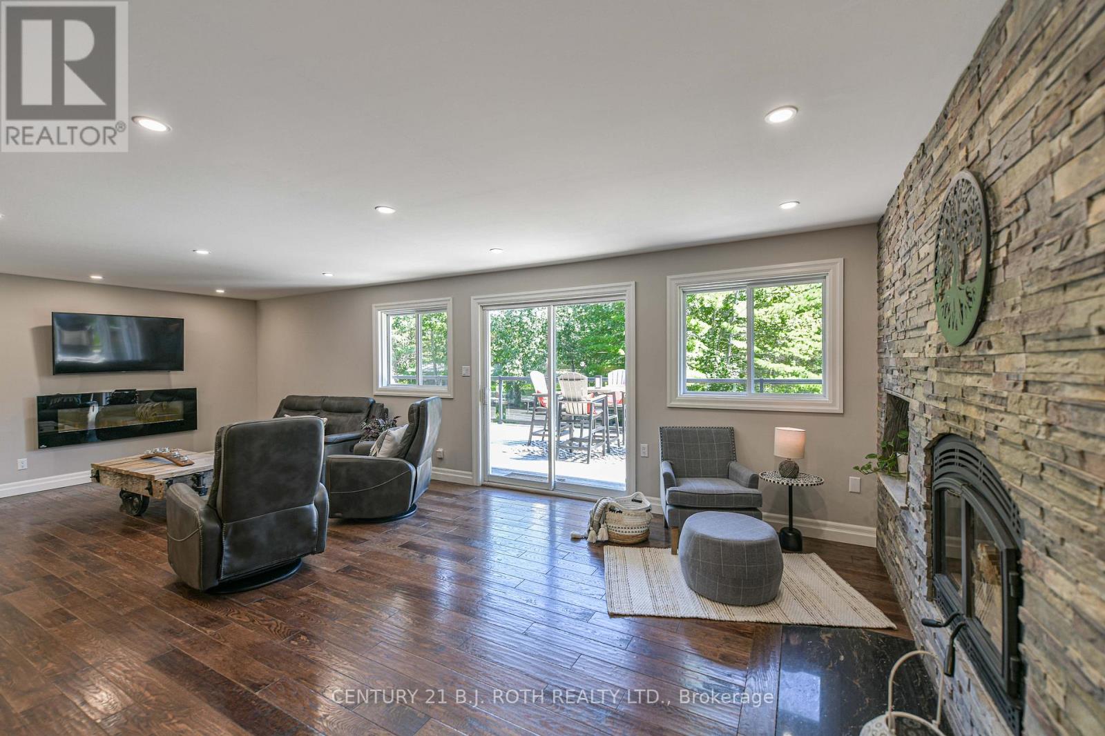 3193 Muskoka Street, Severn, Ontario  L0K 2B0 - Photo 34 - S13025236