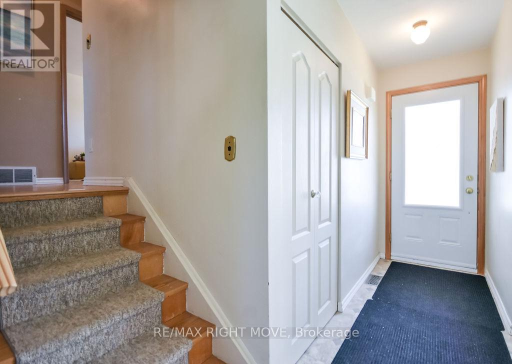 323 Collins Drive, Orillia, Ontario  L3V 1E5 - Photo 15 - S13025394