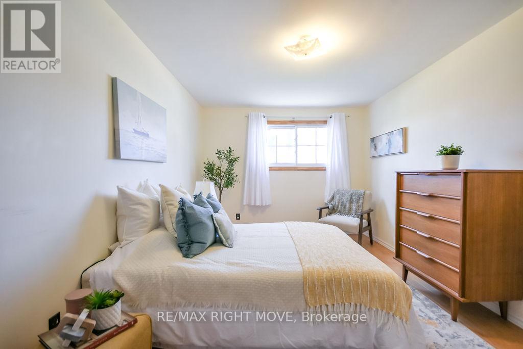 323 Collins Drive, Orillia, Ontario  L3V 1E5 - Photo 19 - S13025394