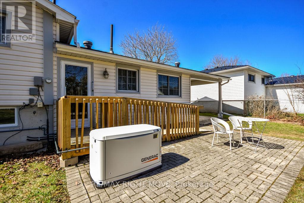 323 Collins Drive, Orillia, Ontario  L3V 1E5 - Photo 38 - S13025394