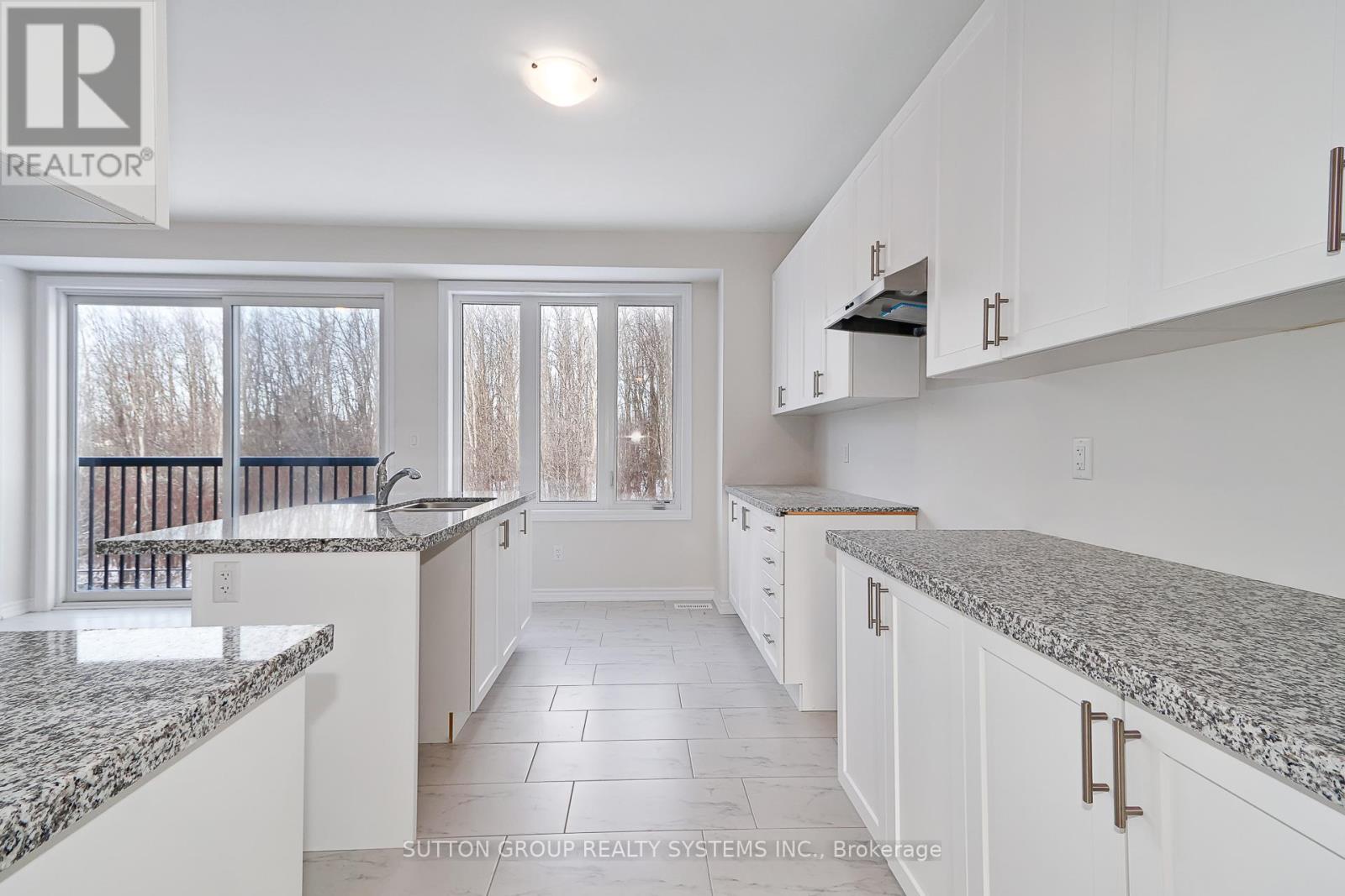 27 Del Ray Crescent, Wasaga Beach, Ontario  L9Z 0N1 - Photo 8 - S13025408