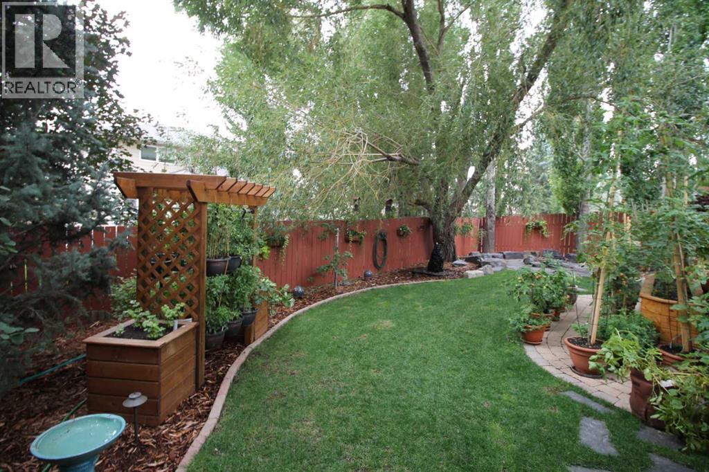 18 Coachwood Road W, Lethbridge, Alberta  T1K 6B5 - Photo 6 - A2296650