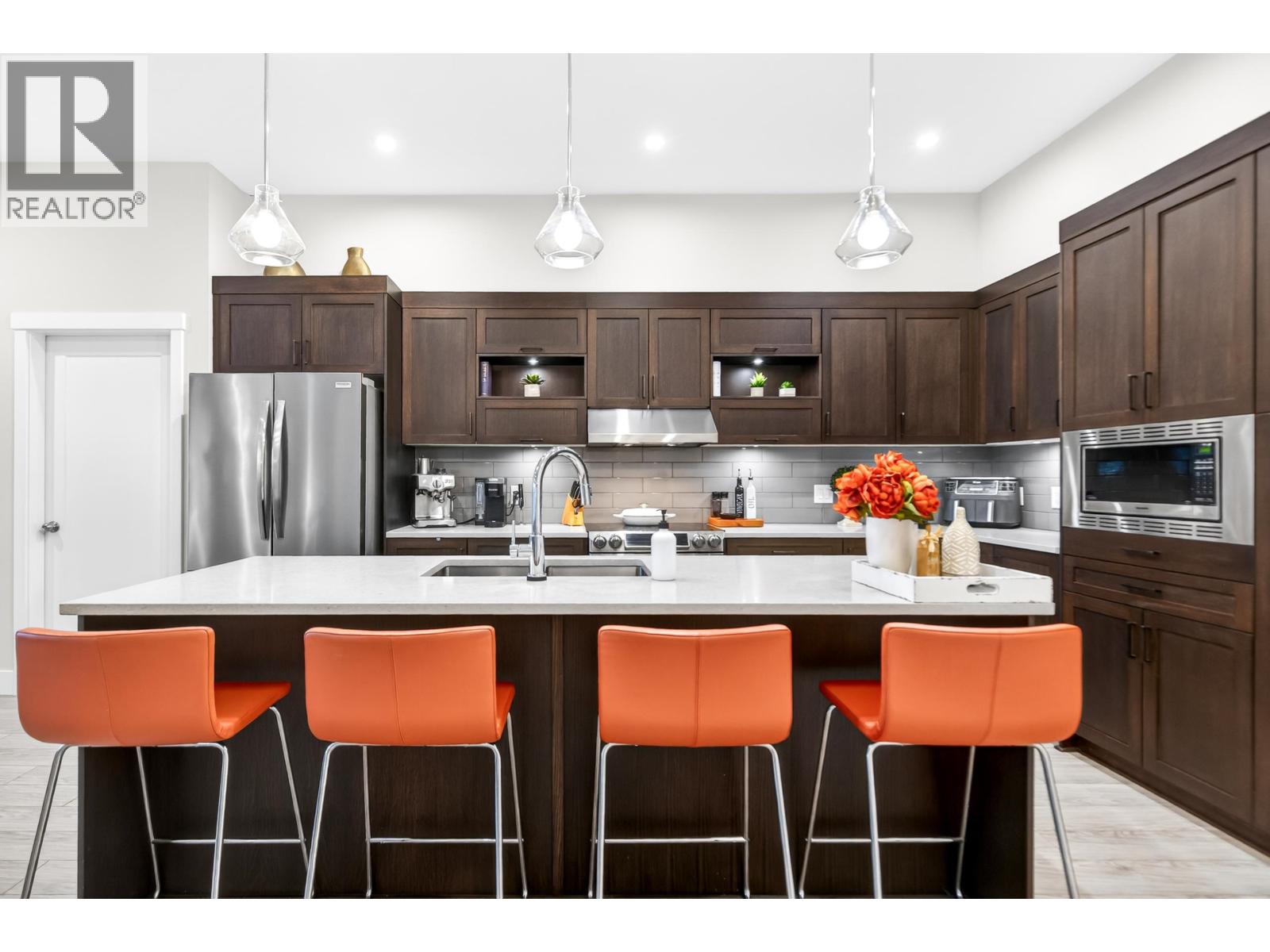 103 12367 224 Street, Maple Ridge, British Columbia  V2X 6B9 - Photo 1 - R3110729