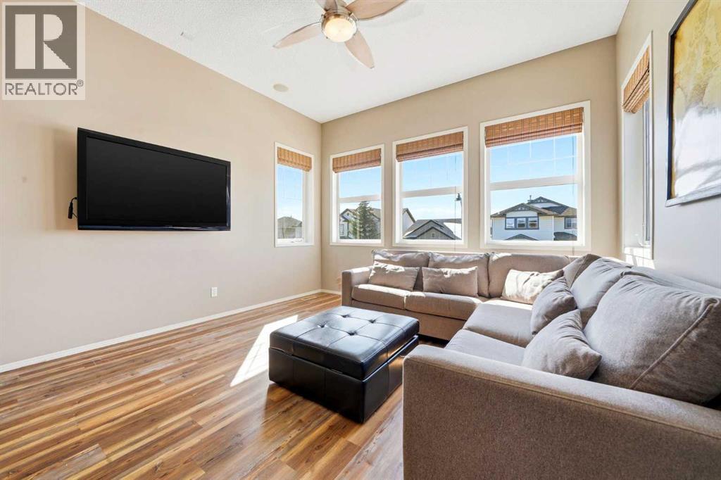 101 Cougarstone Manor Sw, Calgary, Alberta  T3H 5N5 - Photo 17 - A2302495