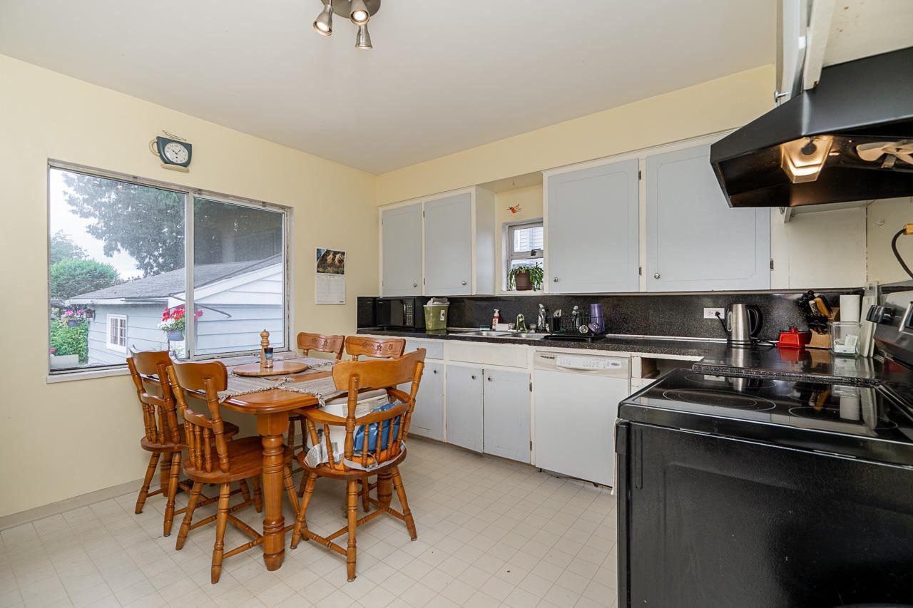 11031 131a Street, Surrey, British Columbia  V3T 3S1 - Photo 3 - R3113961
