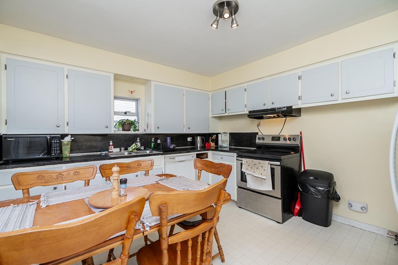 11031 131a Street, Surrey, British Columbia  V3T 3S1 - Photo 4 - R3113961