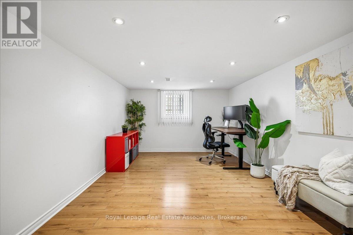 14 Cavell Avenue, Toronto, Ontario  M8V 1P2 - Photo 28 - W13025050