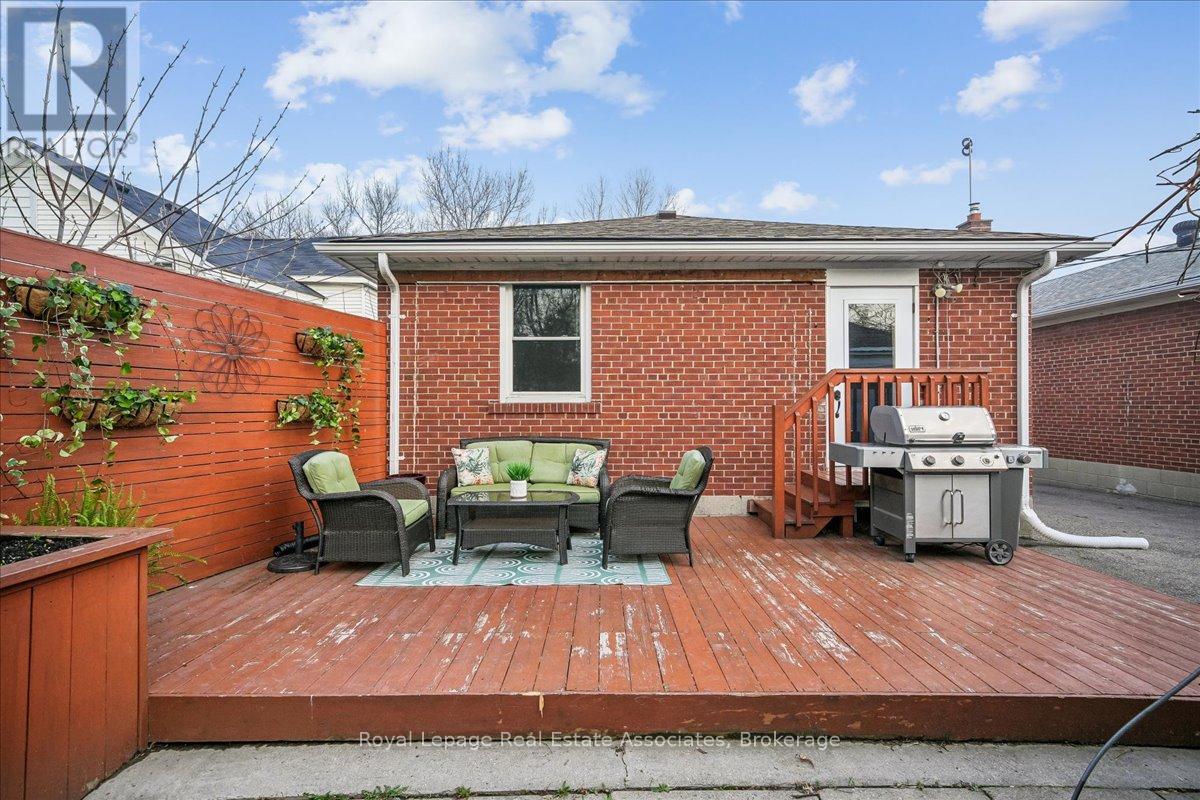 14 Cavell Avenue, Toronto, Ontario  M8V 1P2 - Photo 39 - W13025050