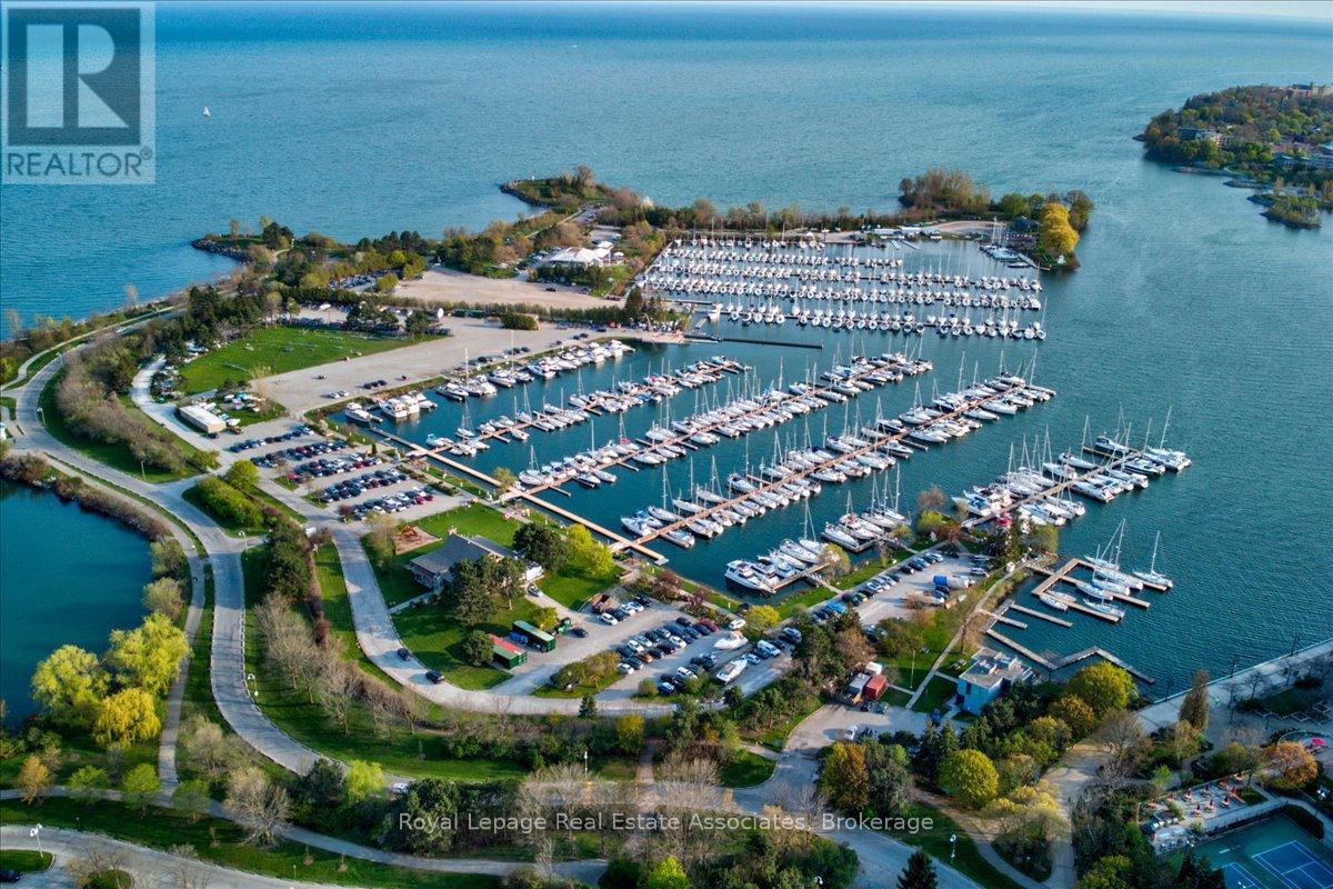 14 Cavell Avenue, Toronto, Ontario  M8V 1P2 - Photo 45 - W13025050